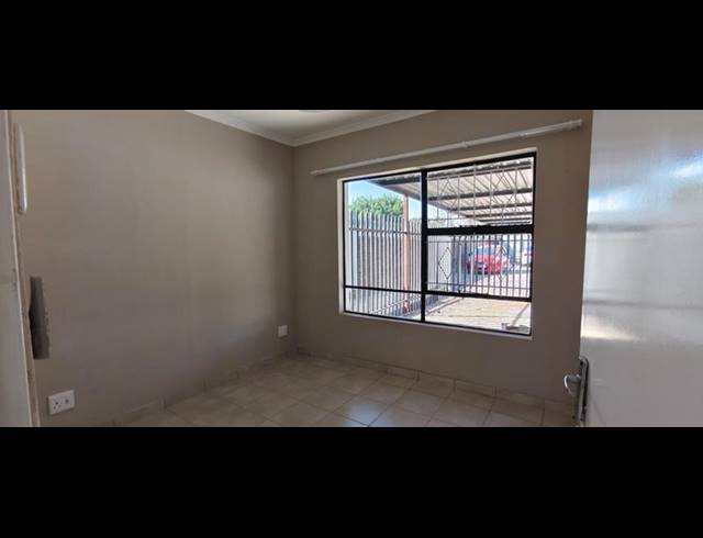 2 BEDROOM PROPERTY TO RENT IN ASTON MANOR